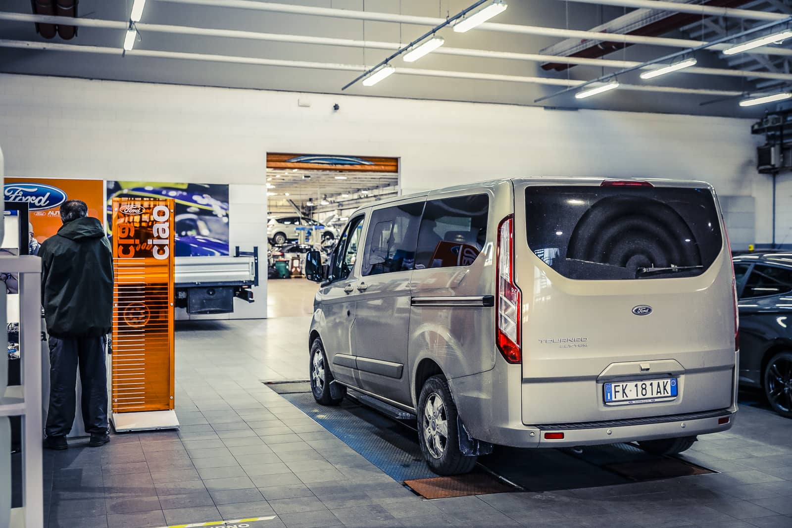 VEICOLI-COMMERCIALI-OFFICINA-MONCALIERI